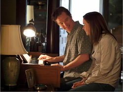 adultos tocando el piano.jpg