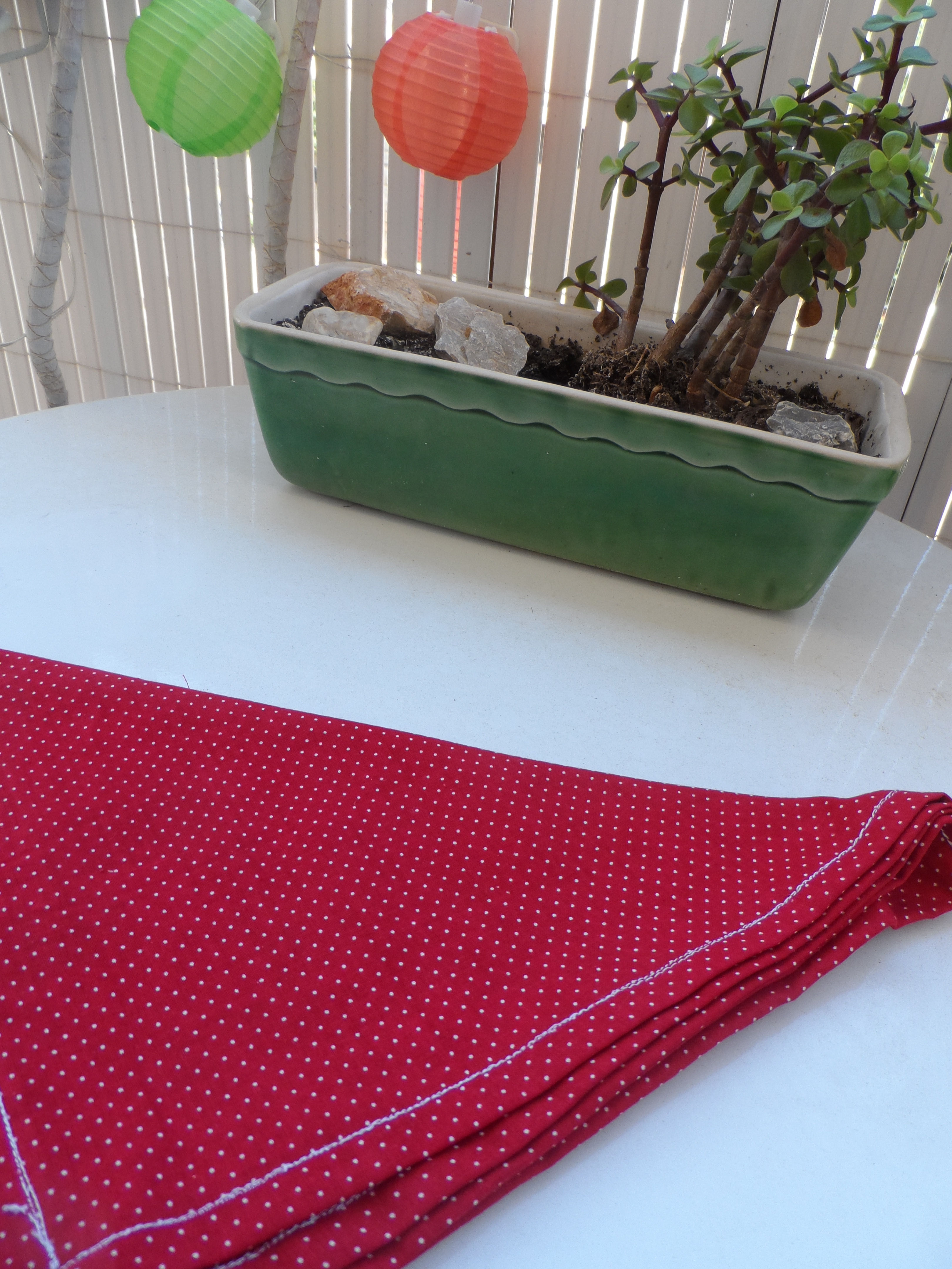 Bandeau tête rouge à pois blanc