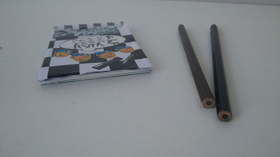 Miniature : Carnet de notes Too Young