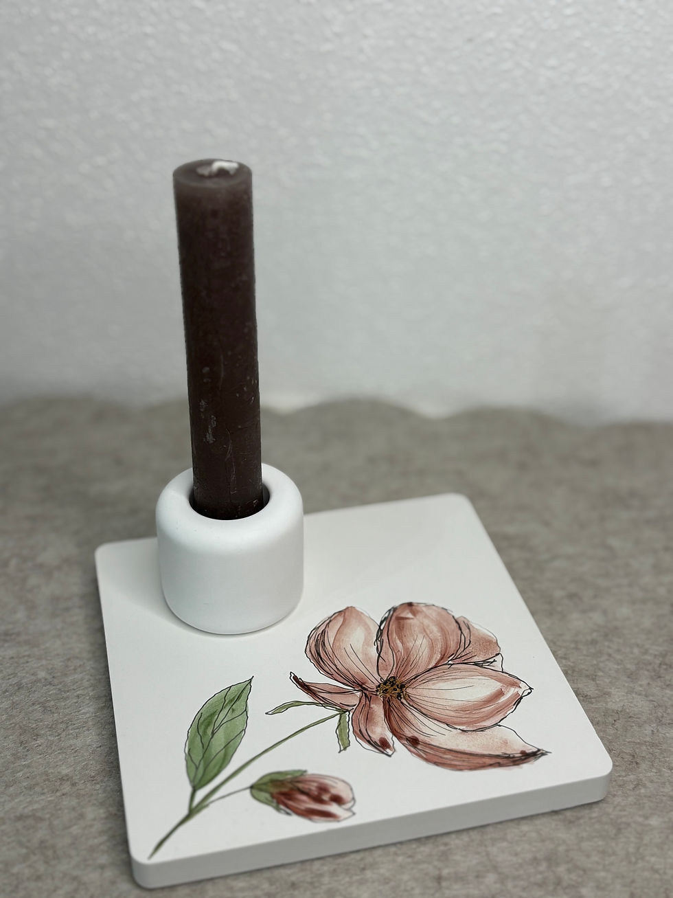 Miniaturbild: Handgemaltes Dekoteller - "Blüte"