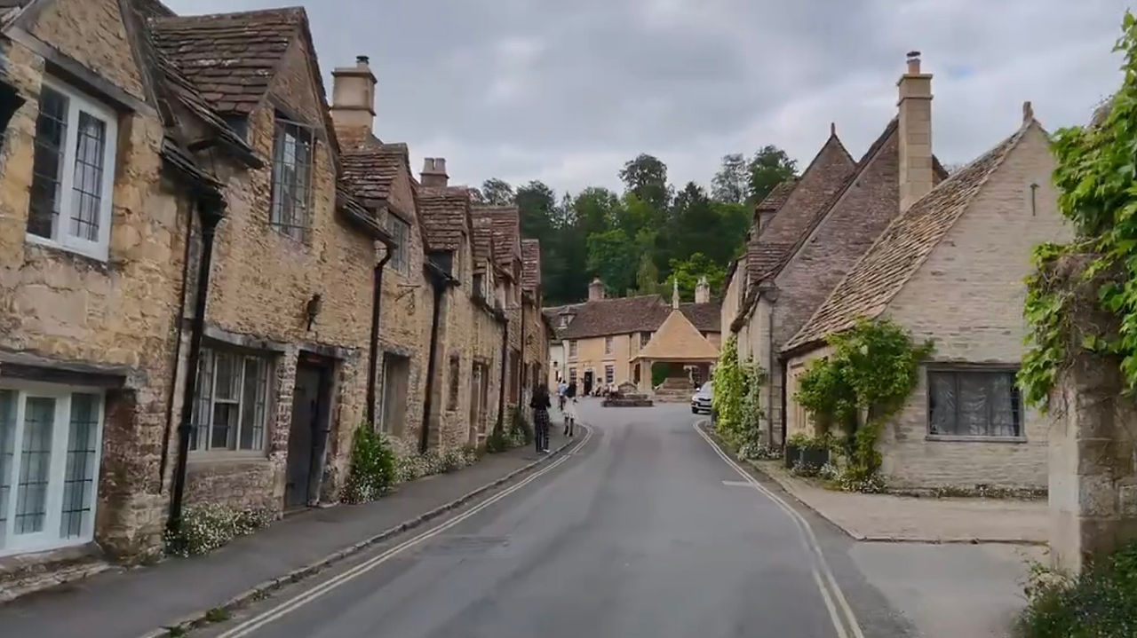 庫姆堡Castle Combe
