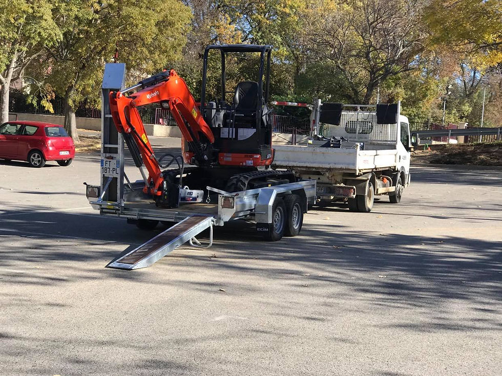 Camion benne + machine + remorque.jpg