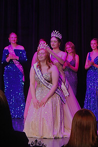 2023TeenCrowning.jpg