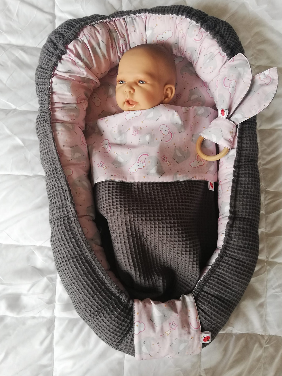 Thumbnail: Babynestje grijs/roos