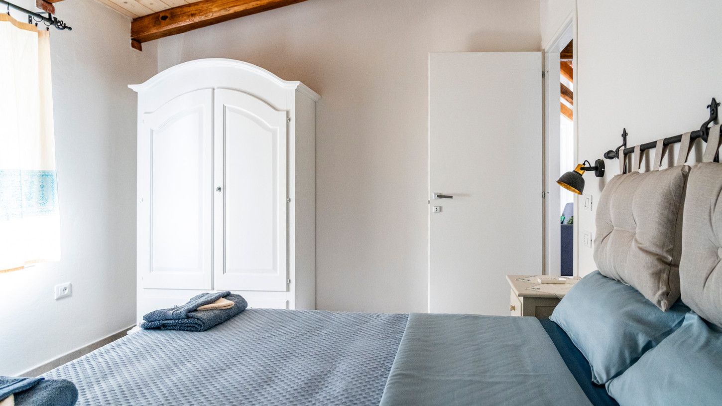 camera da letto appartamento B Orosei365