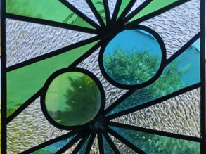 vitraux dans des teintes différentes