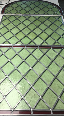 une remise en plomb complète vitraux