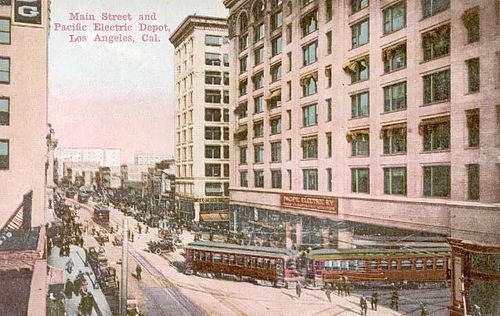 Postcard of the Pacific Electric Building on the right - 📸: Via Wikipedia