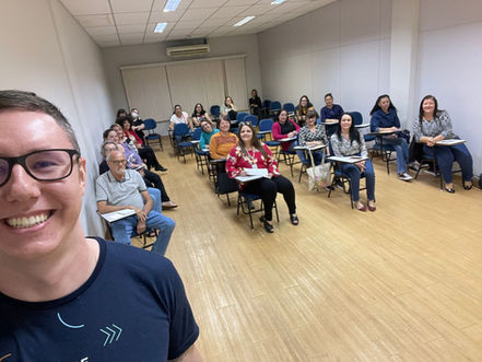 Sebrae e Secretaria de Turismo capacitam empreendedores da Economia Criativa