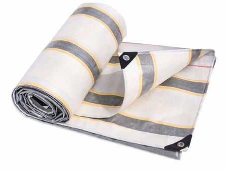 How Truckers Use Tarpaulin for Safe Cargo Transport