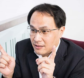 Dr.Li_-500x333.jpg