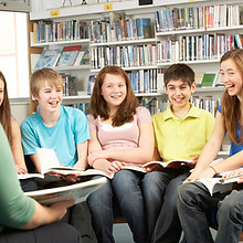 Adolescentes e Biblioteca