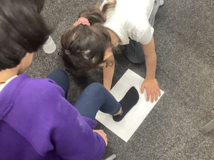 Science - Measuring Feet - Do the Oldest Children Have the Longest Feet?