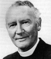 Launcelot Uprichard.gif