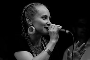 Piia Säilynoja Buskers Bern 2018. Kuvaaja Jürg Balsiger