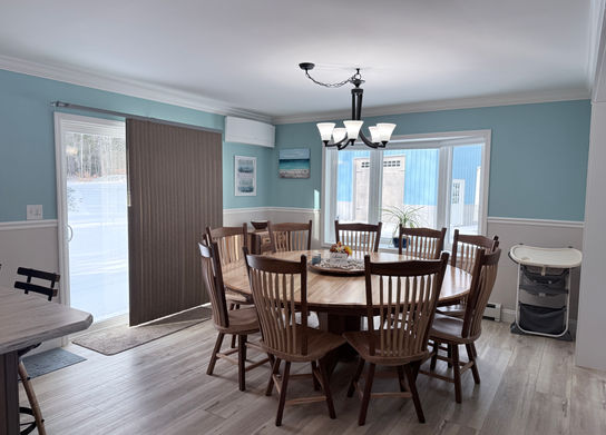 Pleasant Valley Beach Haven - Dining Room