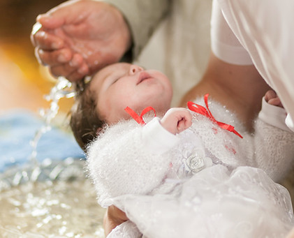 Cérémonie de baptême de bébé