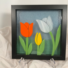 Small Tulip Shadow Box
