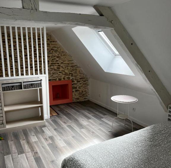 CHAMBRE - LA MAISON EN PIERRE - DOMAINE DE LA VILLE CHEREL PONTORSON