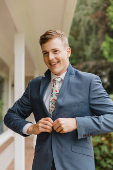 Invercargill wedding at the Abbey with bridal photos at Anderson's Park