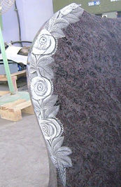 roses-headstone-design