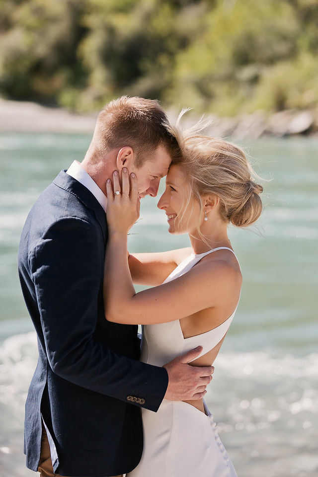 Wedding day at the Winehouse in Queenstown