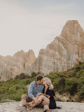 Omarama // Clay Cliffs Sunset Engagement Session