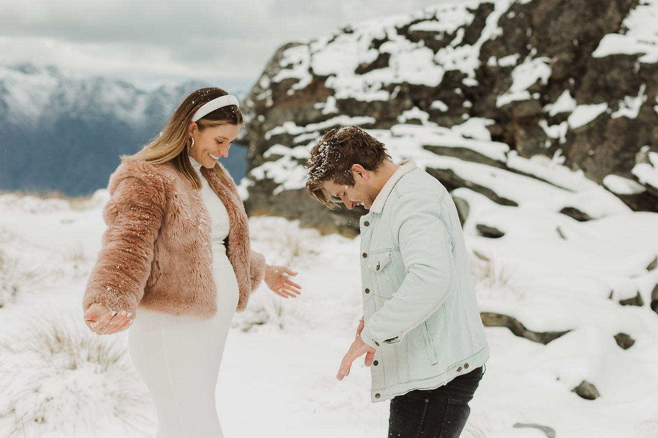 Queenstown helicopter proposal in the snow