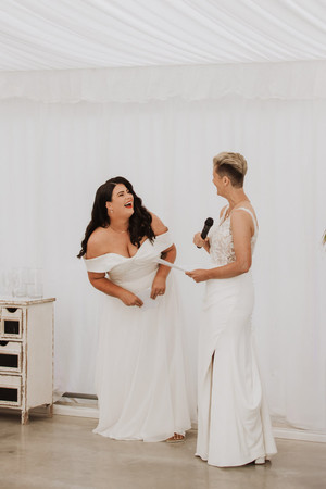 Summer wedding at the hideaway 201 in Winton