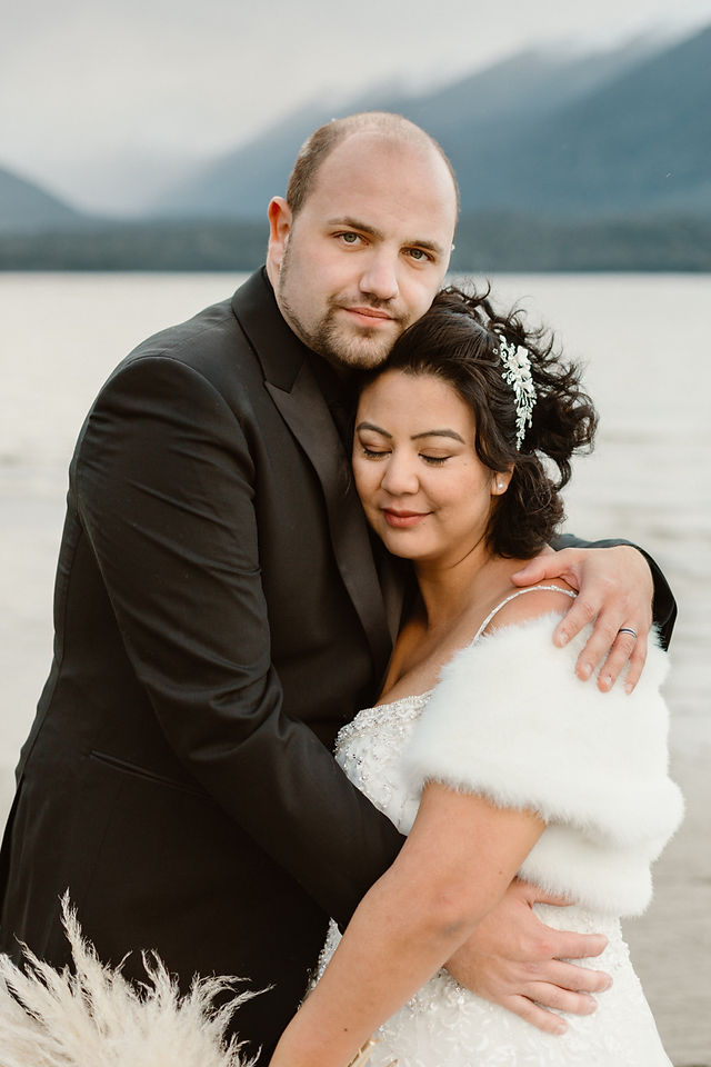 Te Anau winter helicopter elopement in Fiordland