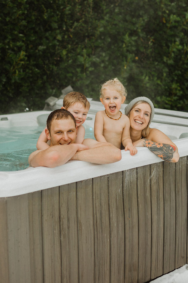 Invercargill Hot Tub Family