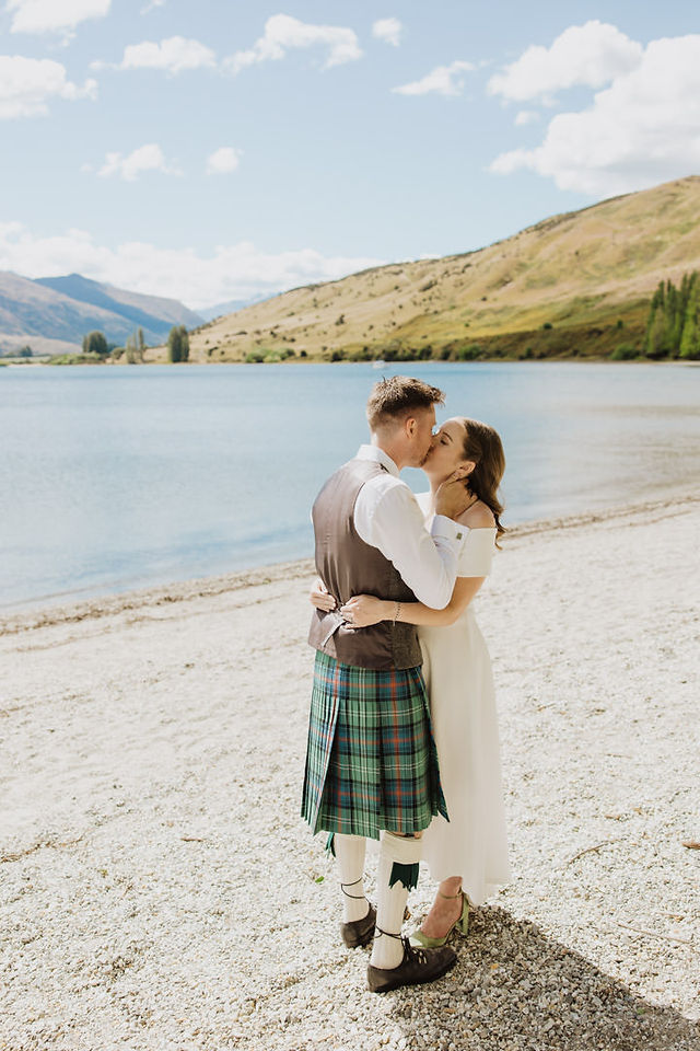 Summer wedding at Maple Lodge in Wanaka