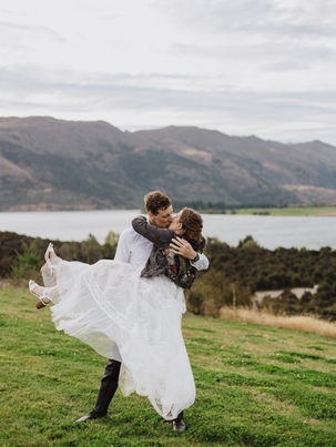 Wanaka // Dublin Bay Wedding with Food Trucks