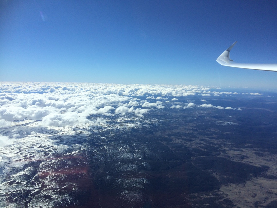 N. of Jindabyne, over main rangeFL180