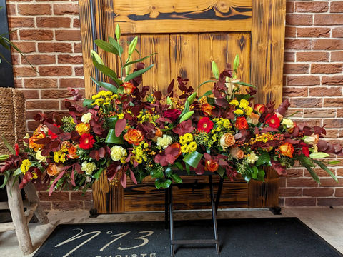 dessus de cercueil, livraison de fleurs pour deuil à Auxerre et ses environs