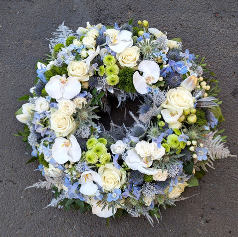 Couronne de deuil, couronne funéraire, livraison villefargeau