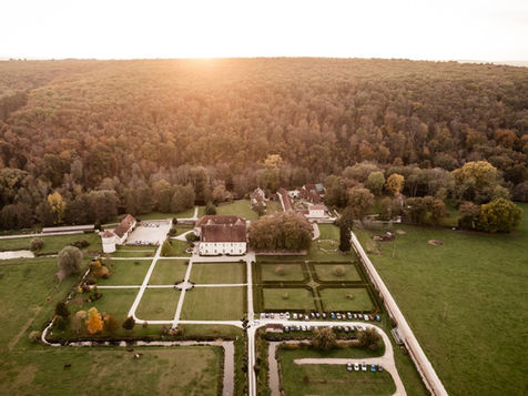 L'abbaye de Reigny vue du ciel