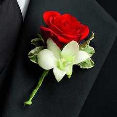 Boutonnière rose rouge