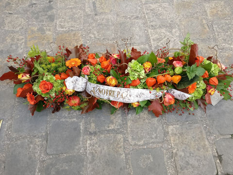 dessus de cercueil, livraison de fleurs pour deuil à Auxerre et ses environs