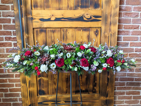 dessus de cercueil, livraison de fleurs pour deuil à Auxerre et ses environs