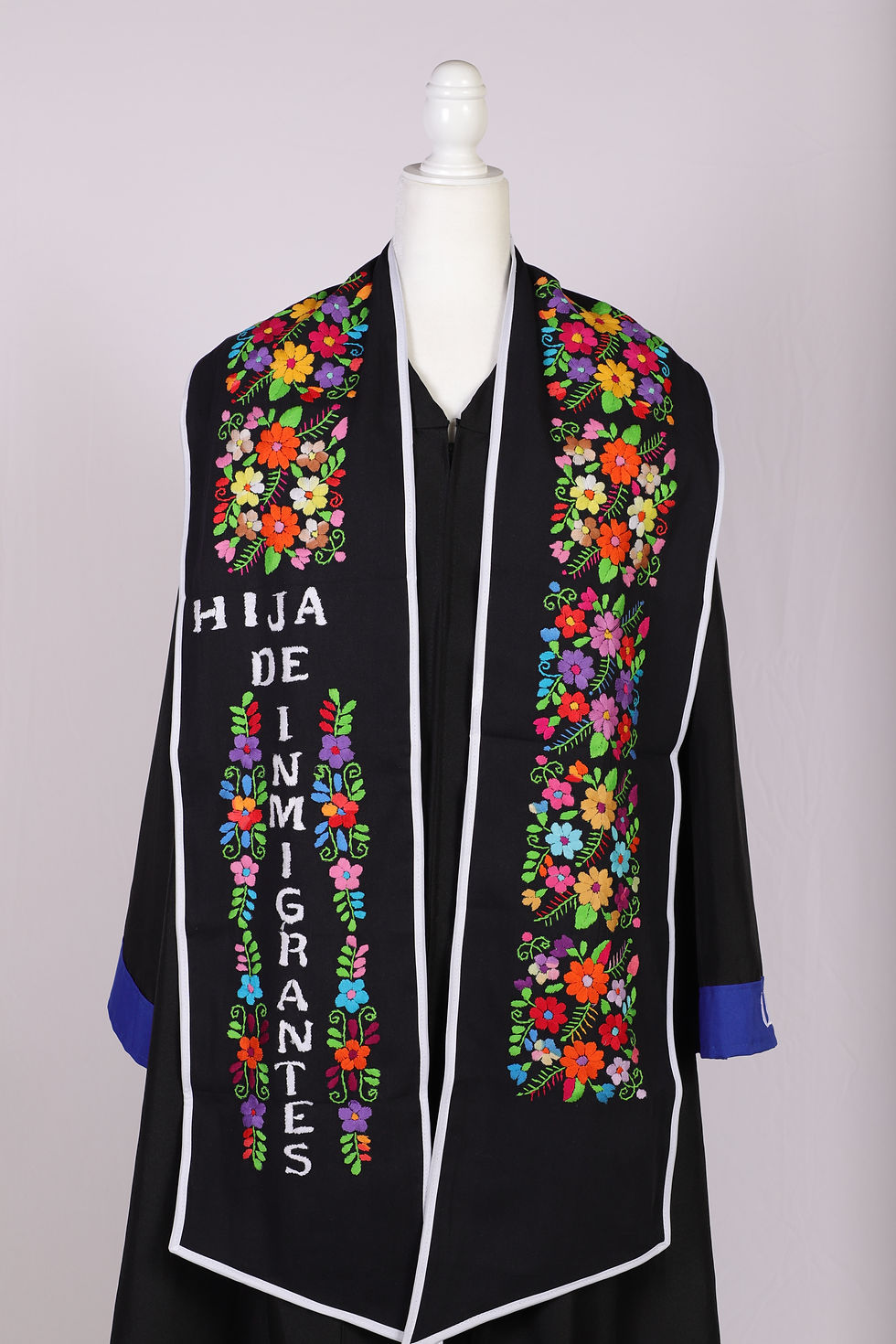 Hija de Inmigrantes Graduation Stole