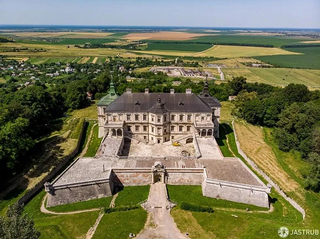 Castle of Pidhirtsi