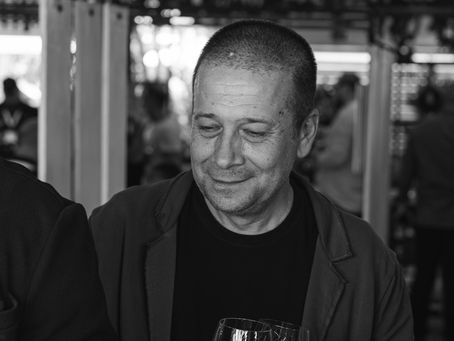 Ce înseamnă un vin premiat? Ghid pentru înțelegerea medaliilor de pe etichetele românești