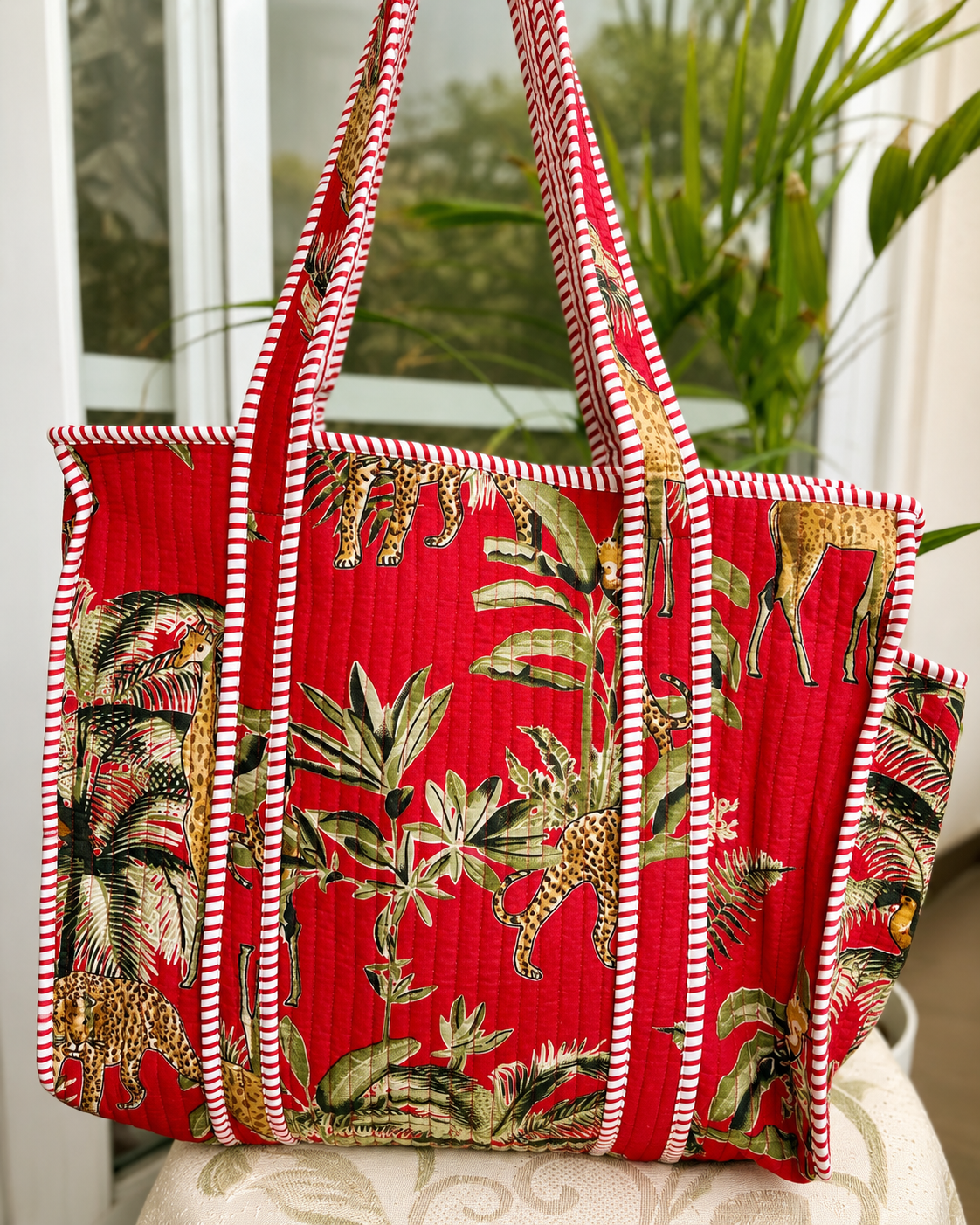 Quilted Everyday Tote Bag – Spacious with Bottle Holder