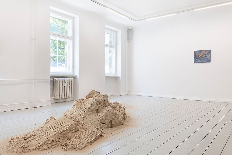 Out of touch tides and traces exhibition duo sand triptych Memling sculptures Seungjun Lee Studio Hanniball Henri Haake show opening exhibition Malerei Maler painting Kunst art Kunstmarkt Künstler artist artfair zeitgenössisch contemporary collector Sammler artcollector Berlin Kreuzberg Lübeck emerging artist emergingart figurative henrihaake artmarket upcoming collector Sammler artcontemporain newfigurative Ausstellung exhibition Kunstgeschichte history arthistory