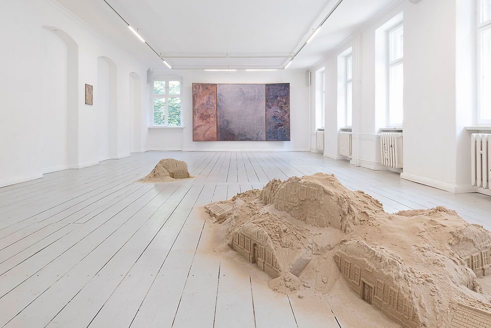 Chorus tides and traces exhibition duo sand triptych Memling sculptures Seungjun Lee Studio Hanniball Henri Haake show opening exhibition Malerei Maler painting Kunst art Kunstmarkt Künstler artist artfair zeitgenössisch contemporary collector Sammler artcollector Berlin Kreuzberg Lübeck emerging artist emergingart figurative henrihaake artmarket upcoming collector Sammler artcontemporain newfigurative Ausstellung exhibition Kunstgeschichte history arthistory