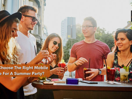 How To Choose The Right Mobile Bar Hire For A Summer Party?