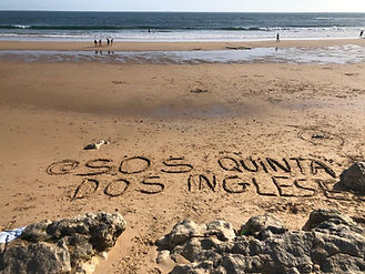 SOS escrito na areia.jpeg