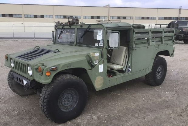 Thumbnail: Hummer H1