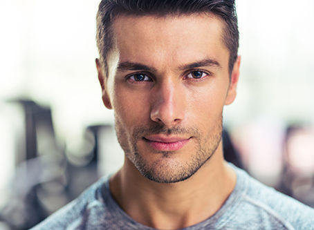 How to Improve Jawline: 14 Top Exercises and Aesthetic Tips
